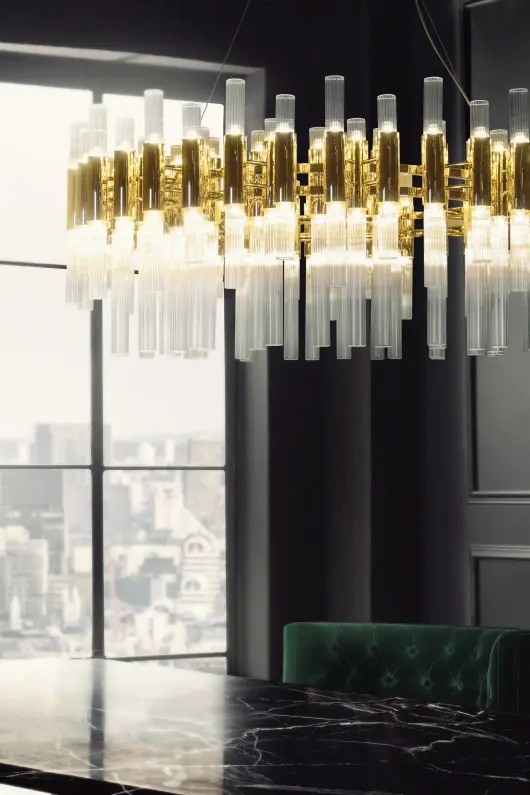 Sophisticated Gold And Clear Glass Pendant Light with Modern Tubular Design, Perfect for Elevating Dining Rooms And Contemporary Living Spaces