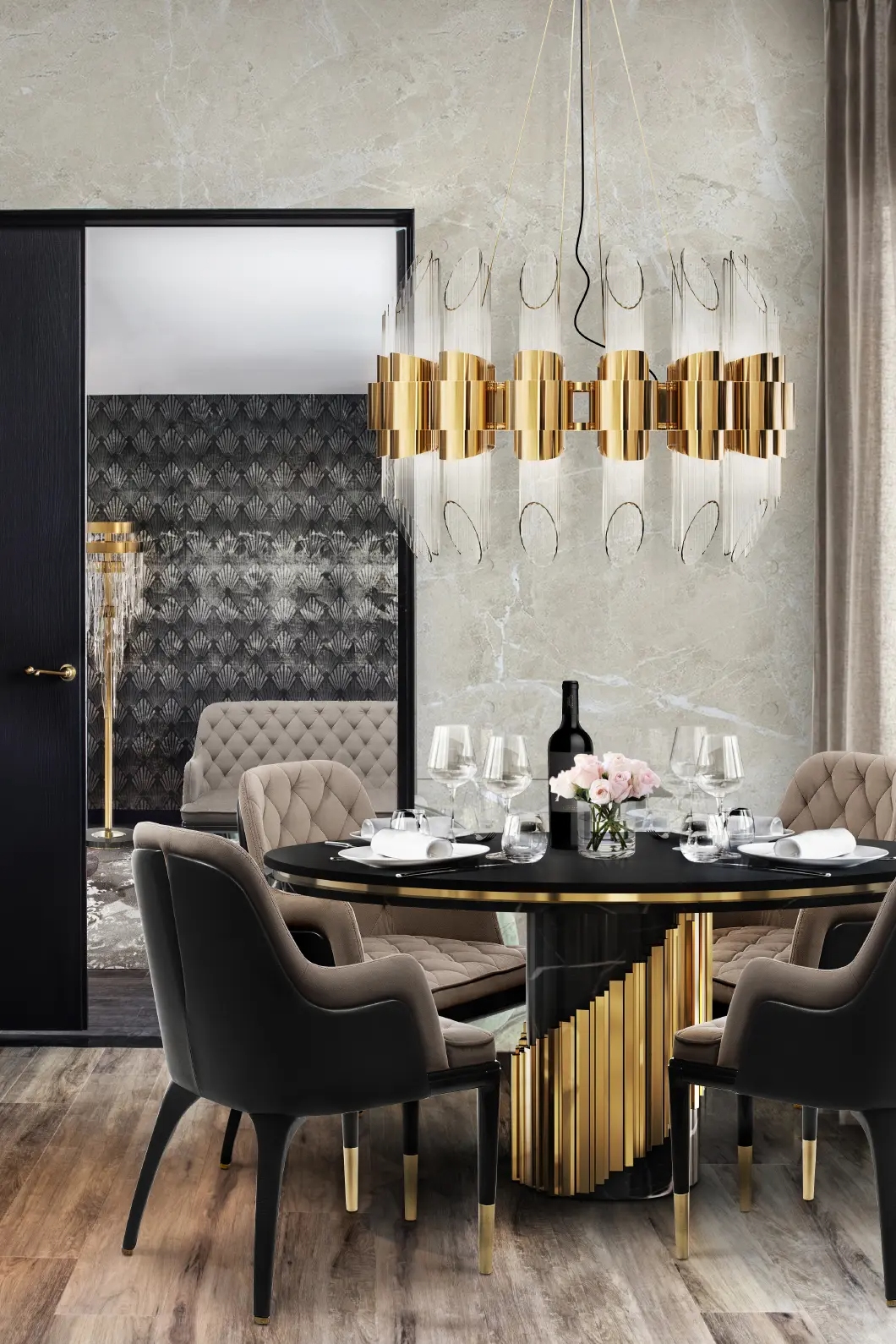 Luxurious Gold And Clear Glass Pendant Light with Modern Layered Design, Perfect for Enhancing Style in Dining Rooms And Contemporary Spaces