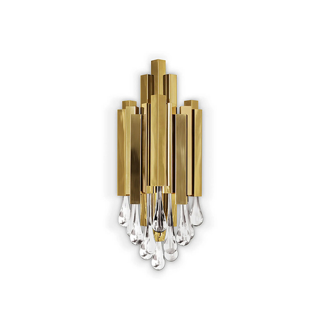 Opulent Golden Wall Light Sconce Featuring Elongated Crystal Teardrops and a Sleek, Modern Design