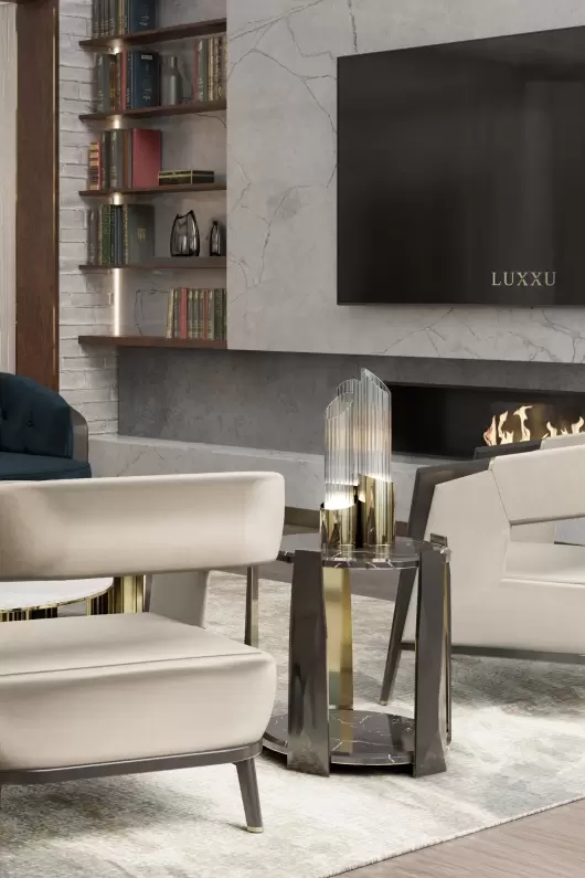 Contemporary Gold and Clear Glass Table Lamp with Unique Sculptural Design, Perfect for Adding a Modern Touch to Any Room