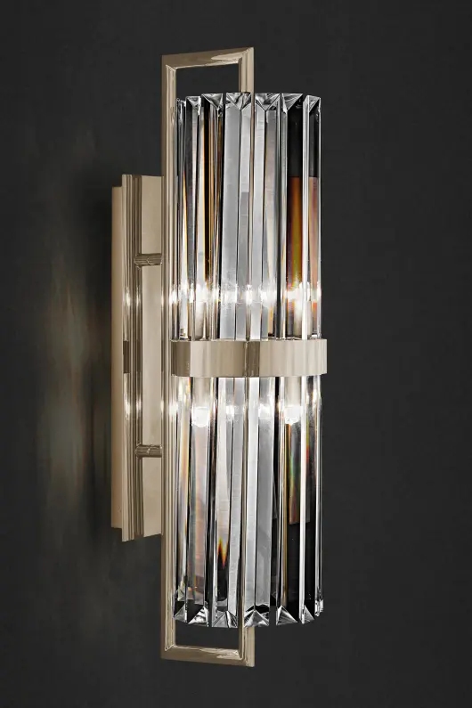 Modern Clear Crystal Wall Sconce with Elegant Gold Bands, Ideal for Sophisticated And Streamlined Decor
