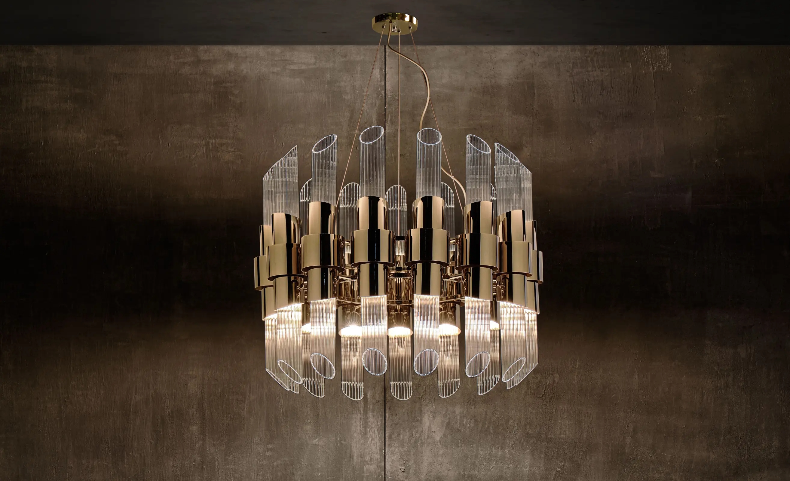 Luxurious Gold And Clear Glass Pendant Light with Modern Layered Design, Perfect for Enhancing Style in Dining Rooms And Contemporary Spaces