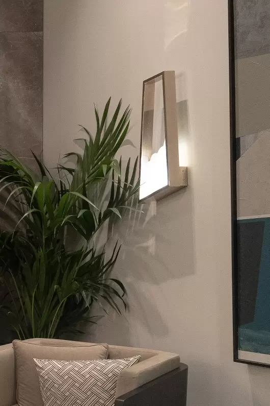 Artistic Gold Framed Wall Lamp with Wave-Inspired Marble Accent, Ideal for Modern And Elegant Environments